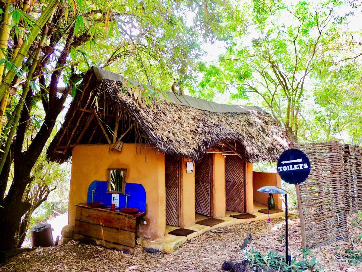 Distant Relatives Ecolodge & Backpackers Kilifi Exterior foto